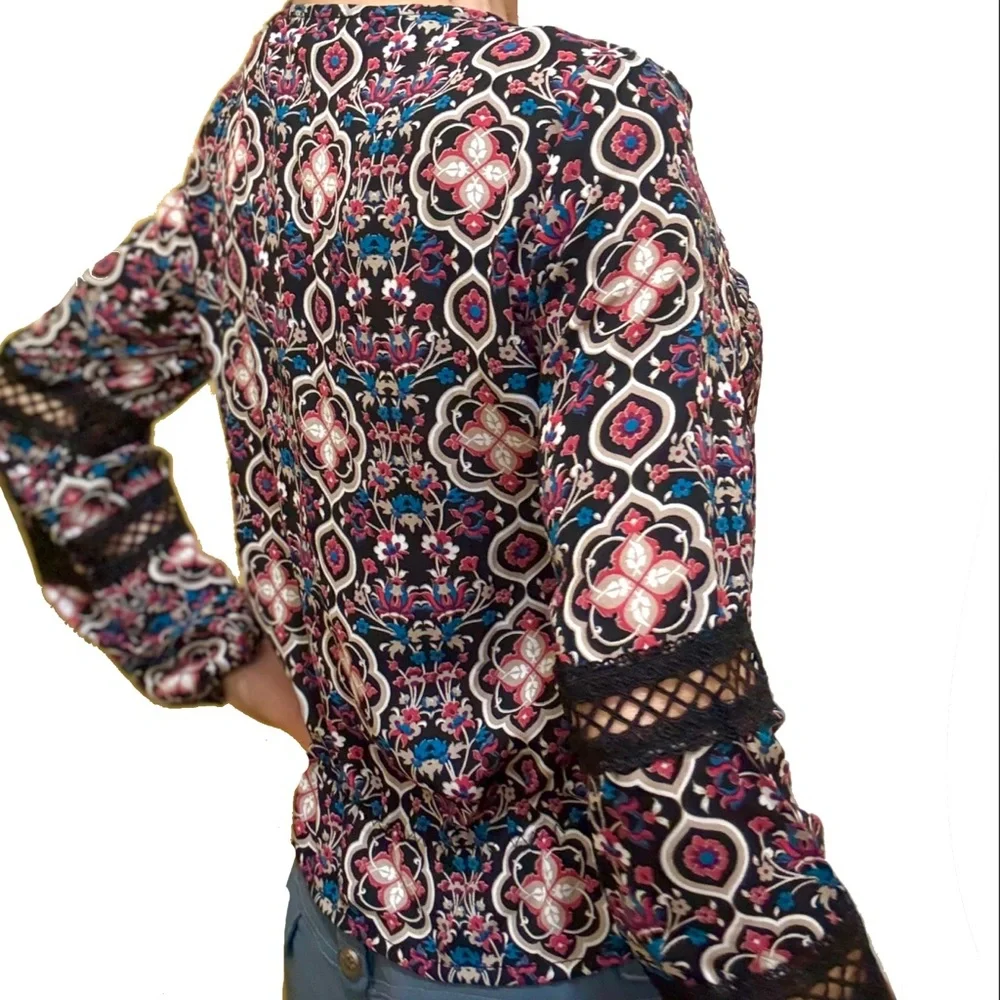 🌹HPx3🌹NEW💕 Floral Lace-Trimmed Lace Up Puff Long Sleeve Ruffled Peplum V Top - Picture 3 of 4